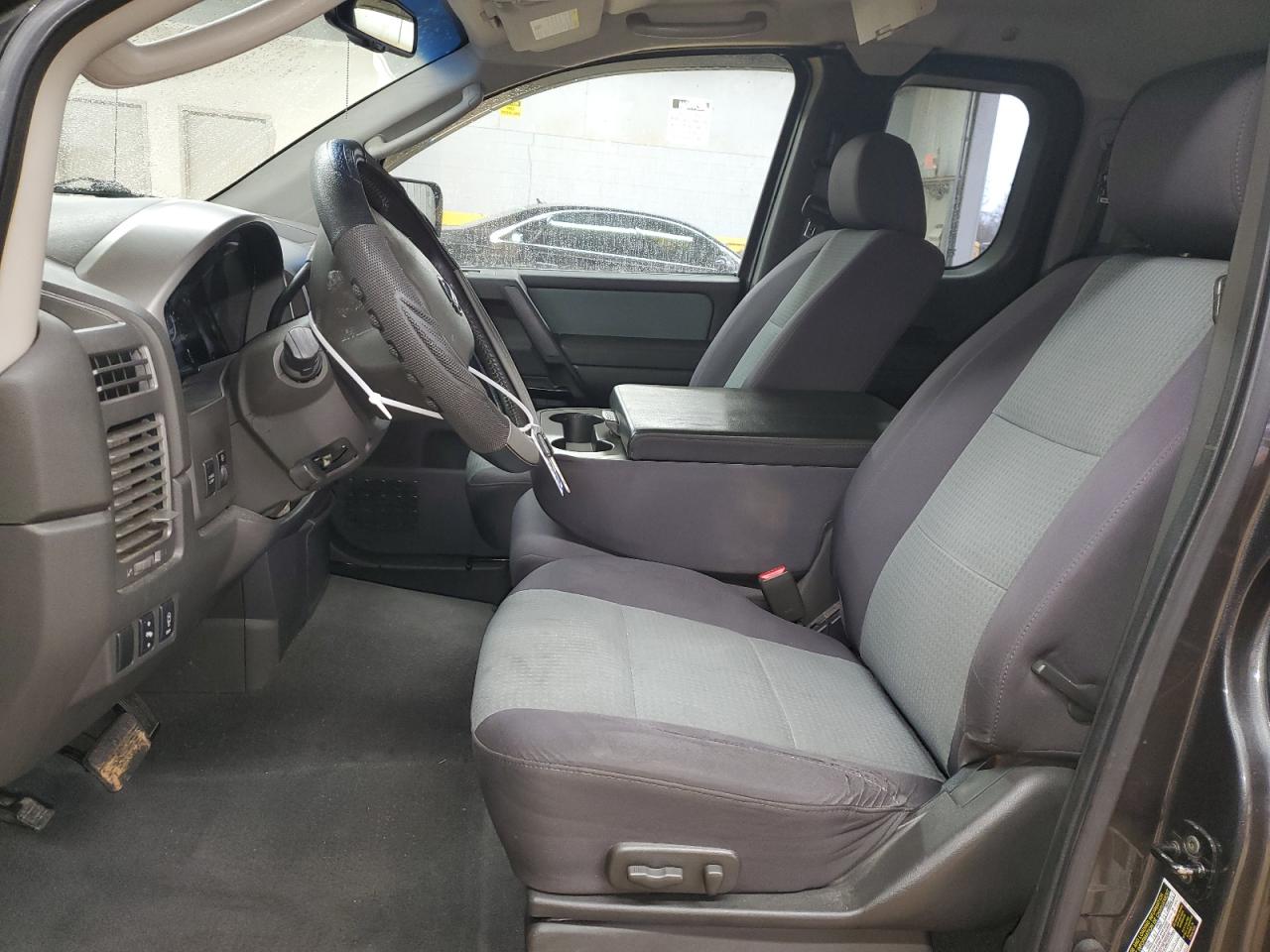 2007 Nissan Titan - Image 7