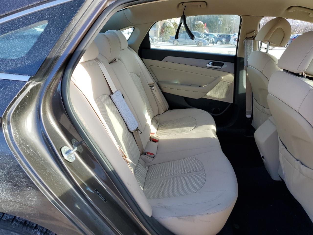 2015 Hyundai Sonata - Image 10