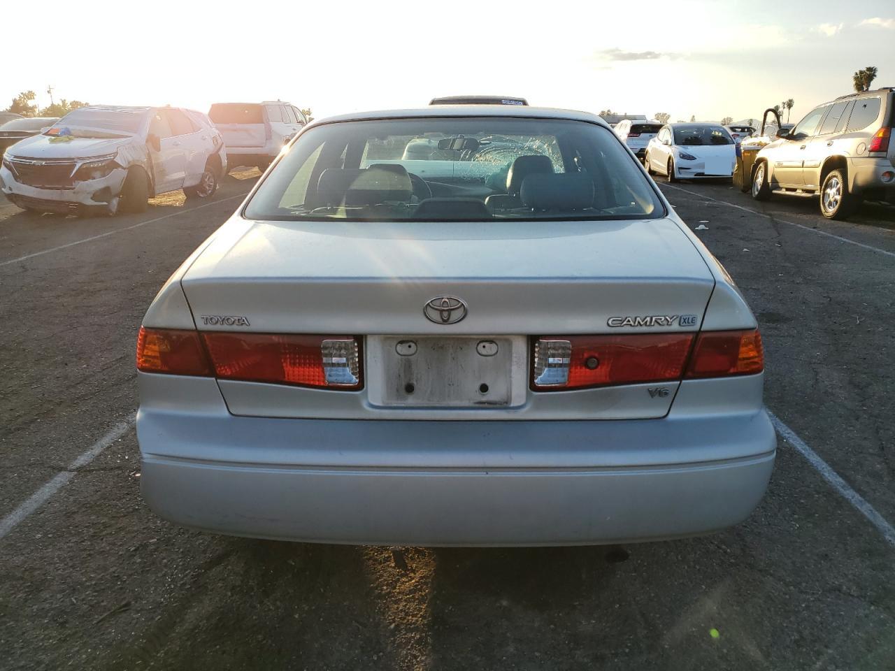 2000 Toyota Camry - Image 6