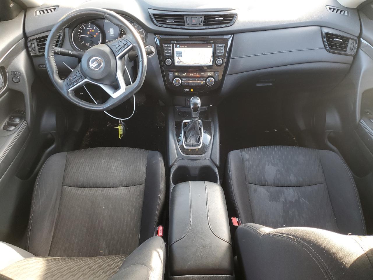 2017 Nissan Rogue - Image 8