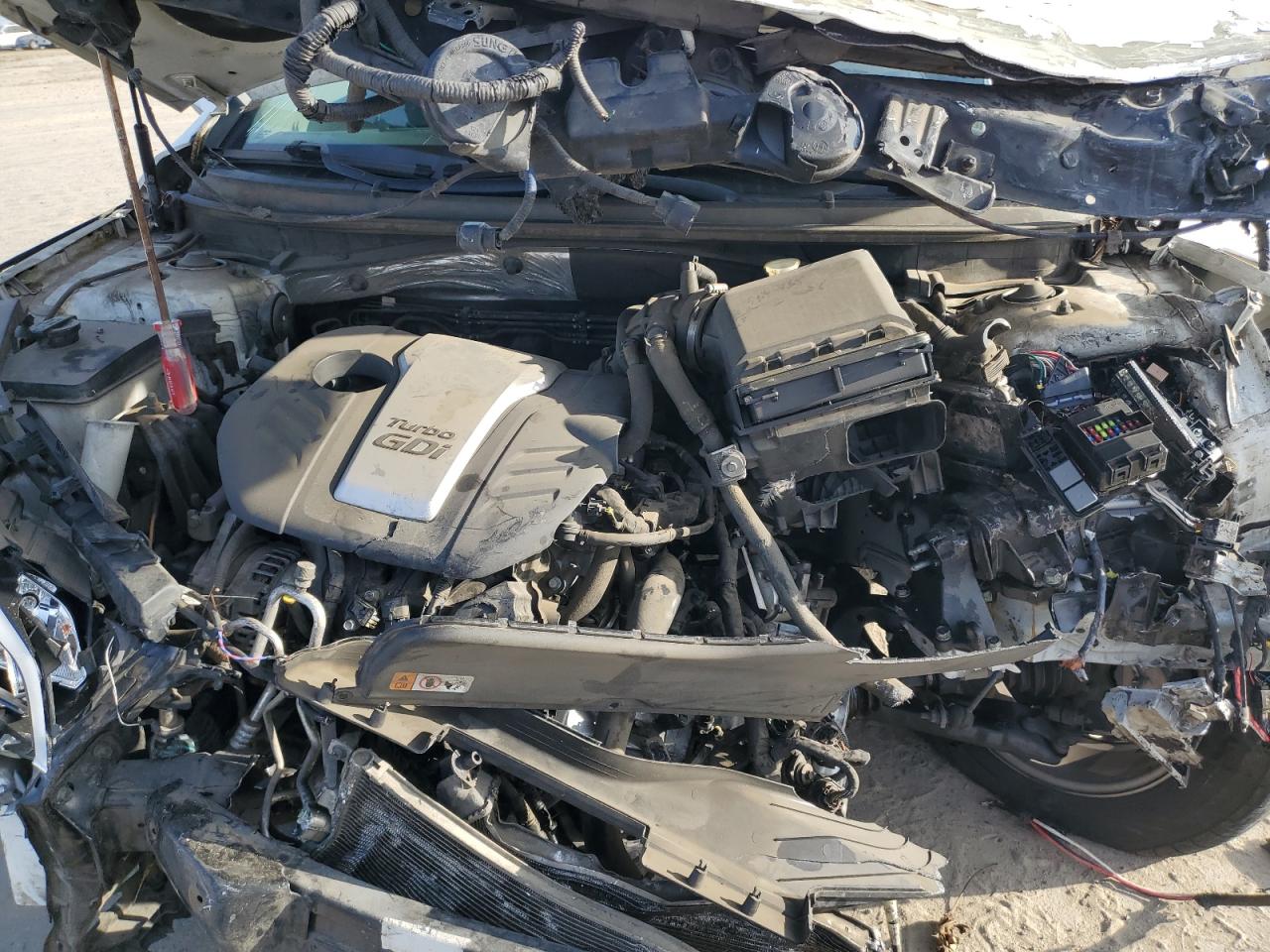 2015 Hyundai Sonata - Image 12