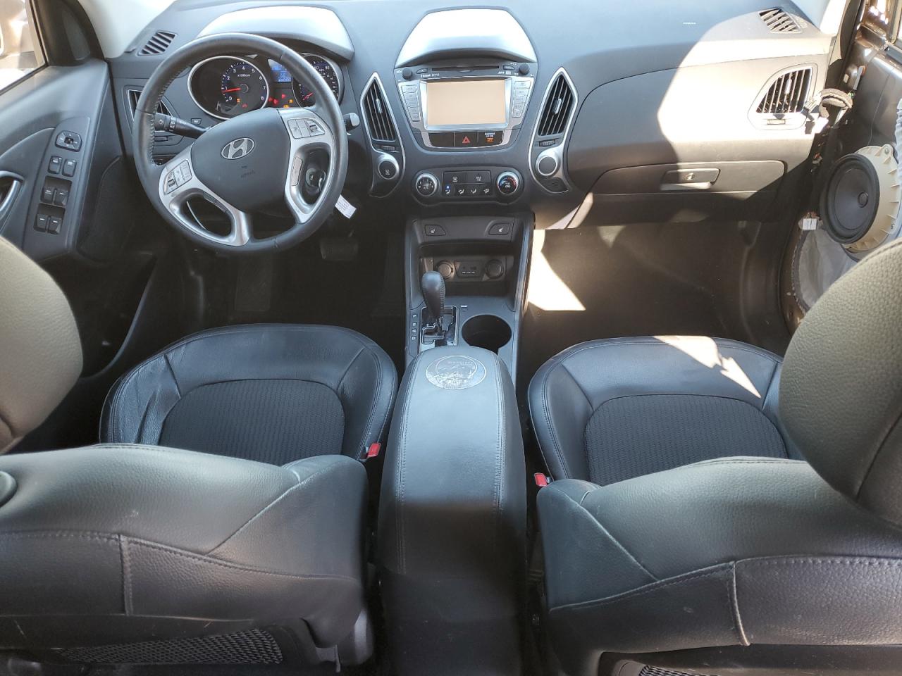 2011 Hyundai Tucson - Image 8