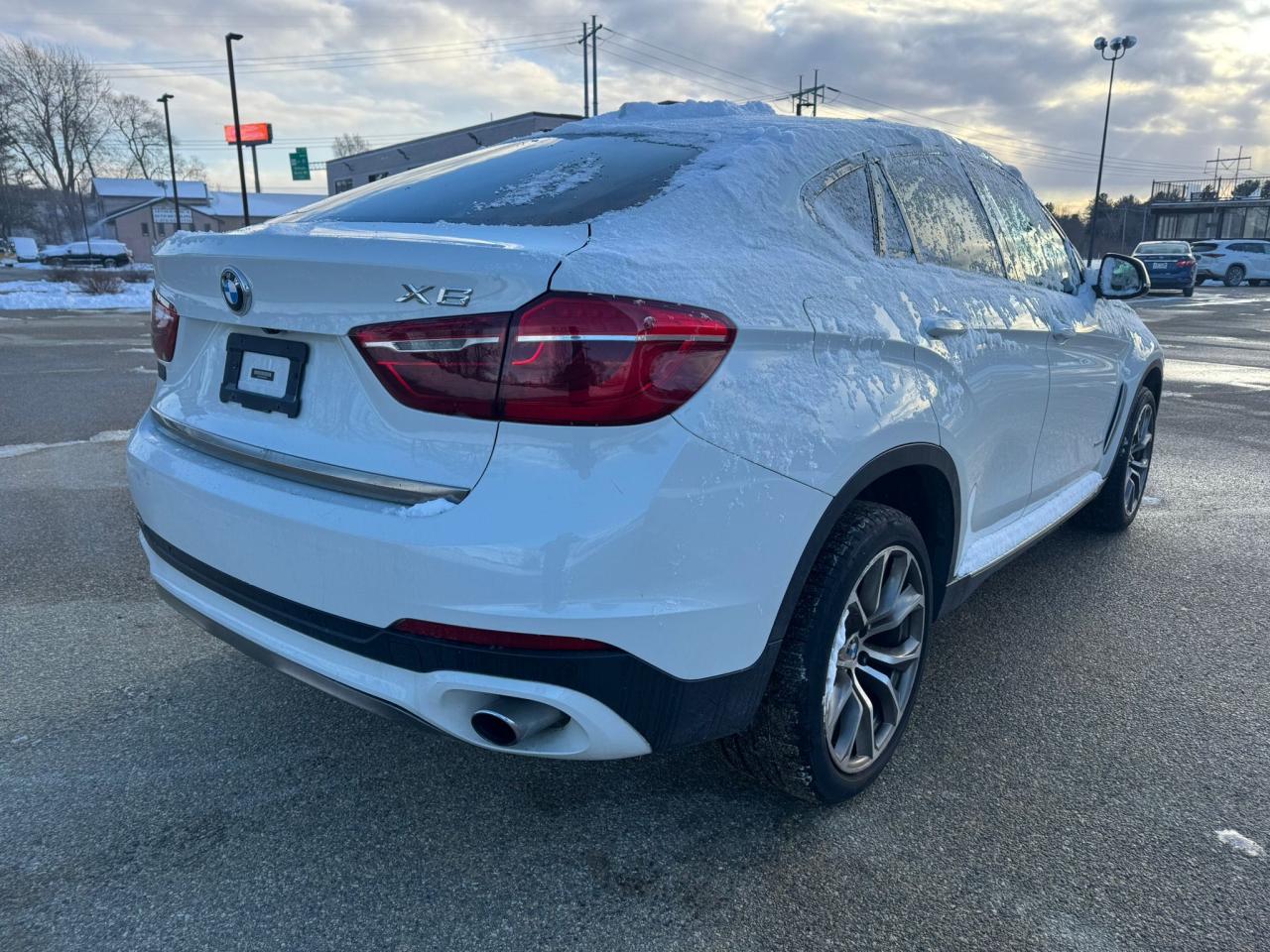 VIN 5UXKU2C56G0N84221 2016 BMW X6 no.4