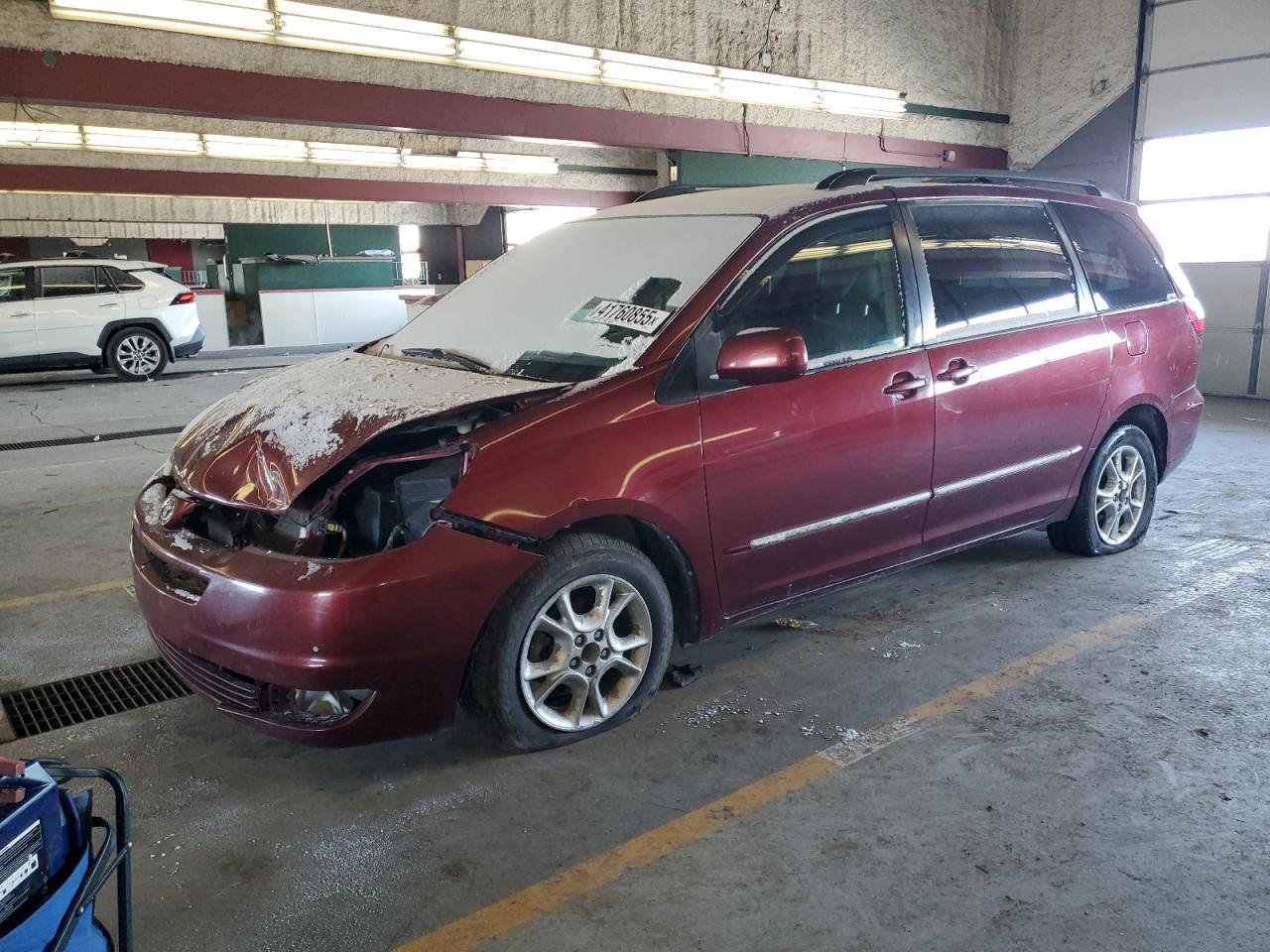 2005 Toyota Sienna - Image 1