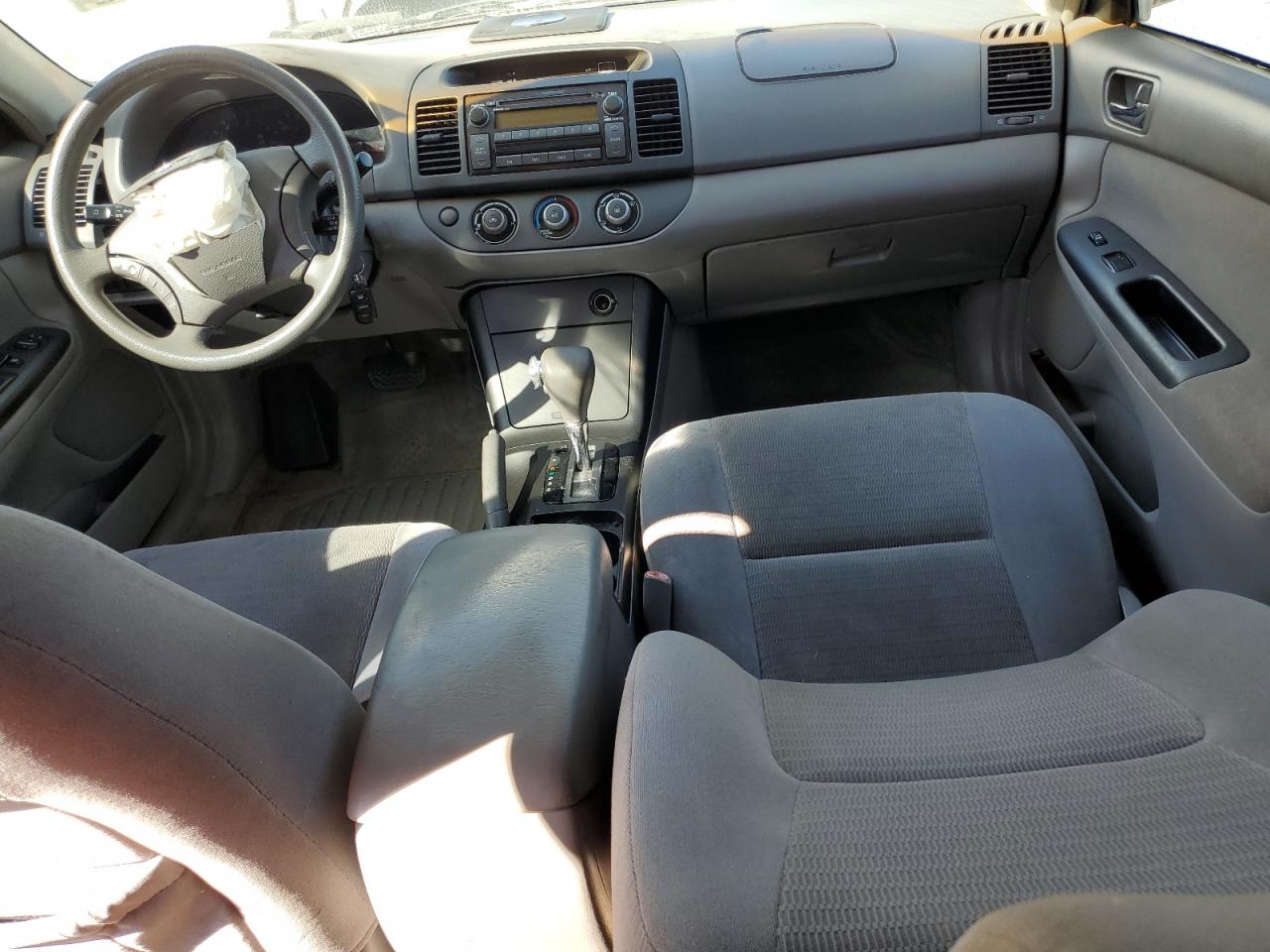 2006 Toyota Camry - Image 8