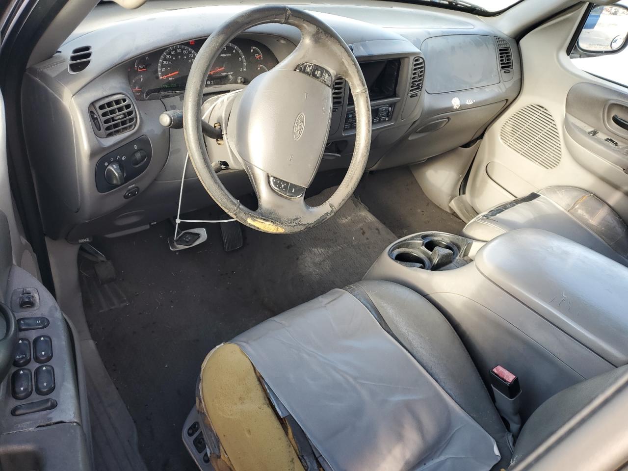 2002 Ford F-150 - Image 8