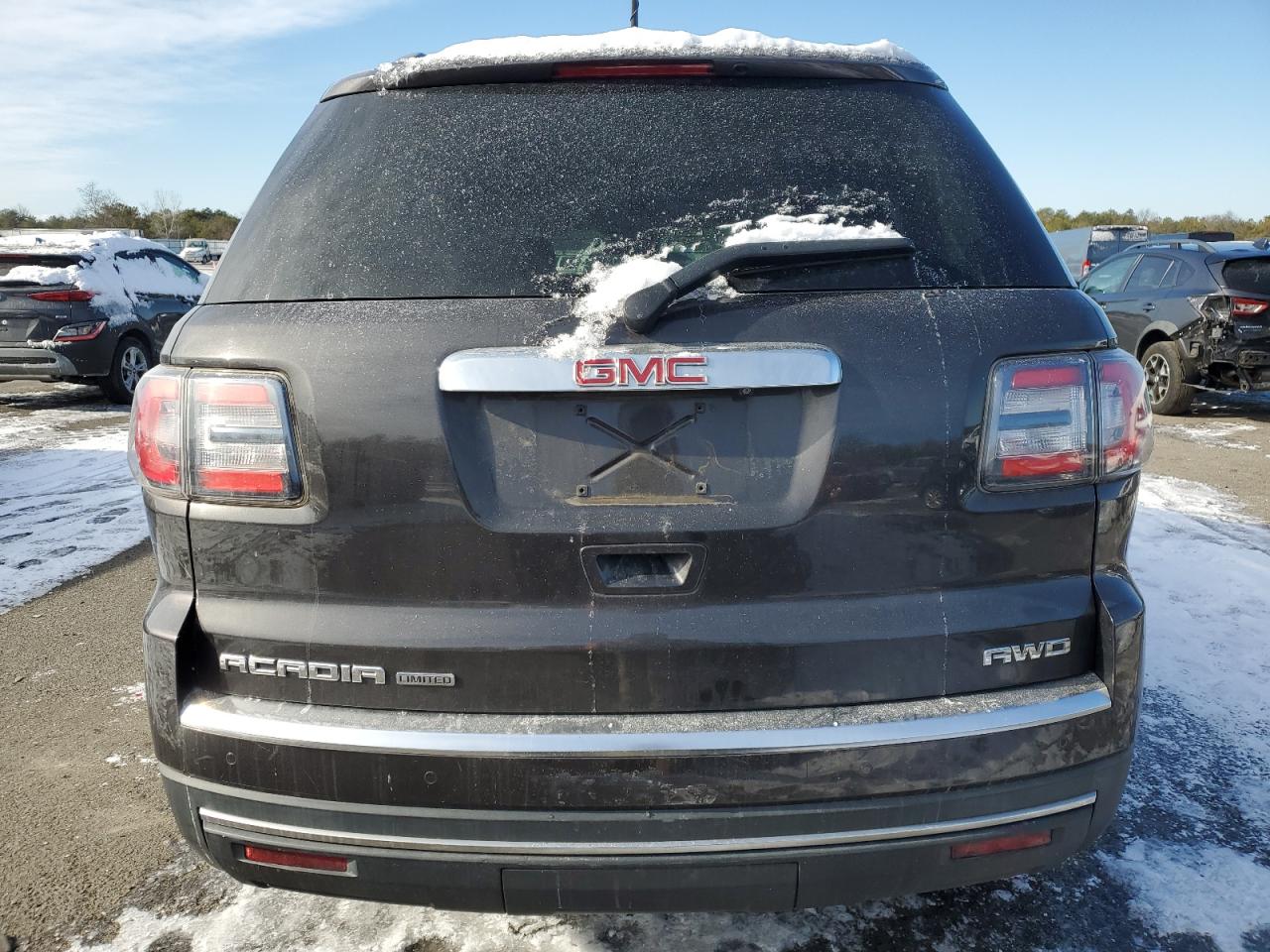 2017 GMC Acadia - Image 6