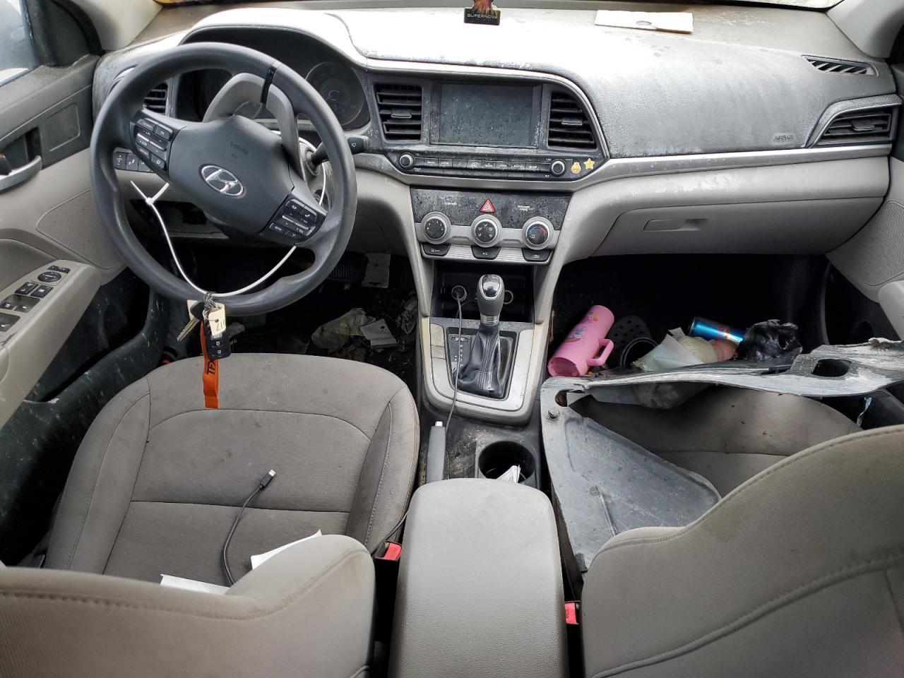 2019 Hyundai Elantra - Image 8