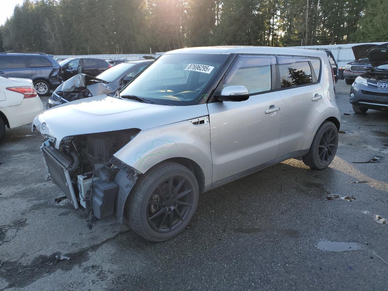 VIN KNDJP3A5XE7700778 2014 KIA SOUL no.1