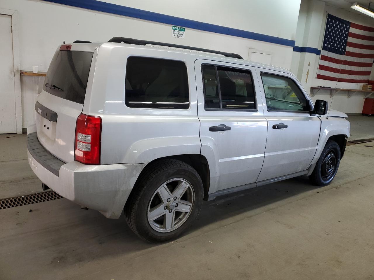 2010 Jeep Liberty (Patriot) - Image 3