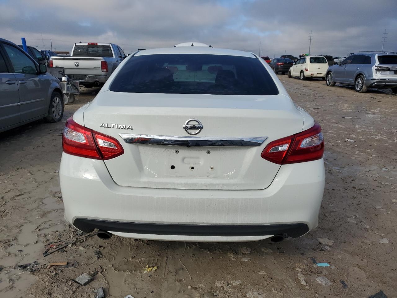 2017 Nissan Altima - Image 6
