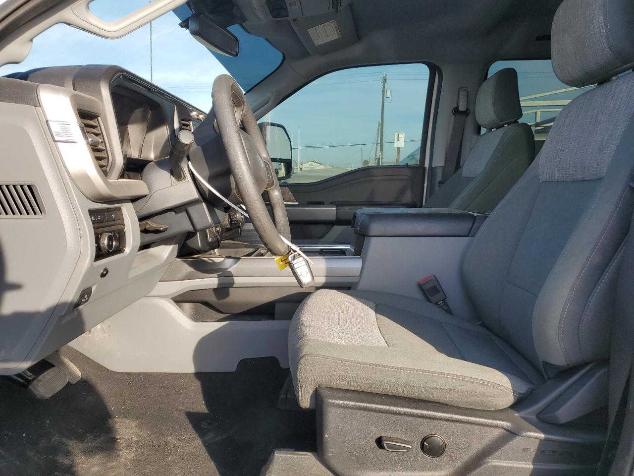 2023 Ford F250 - Image 7