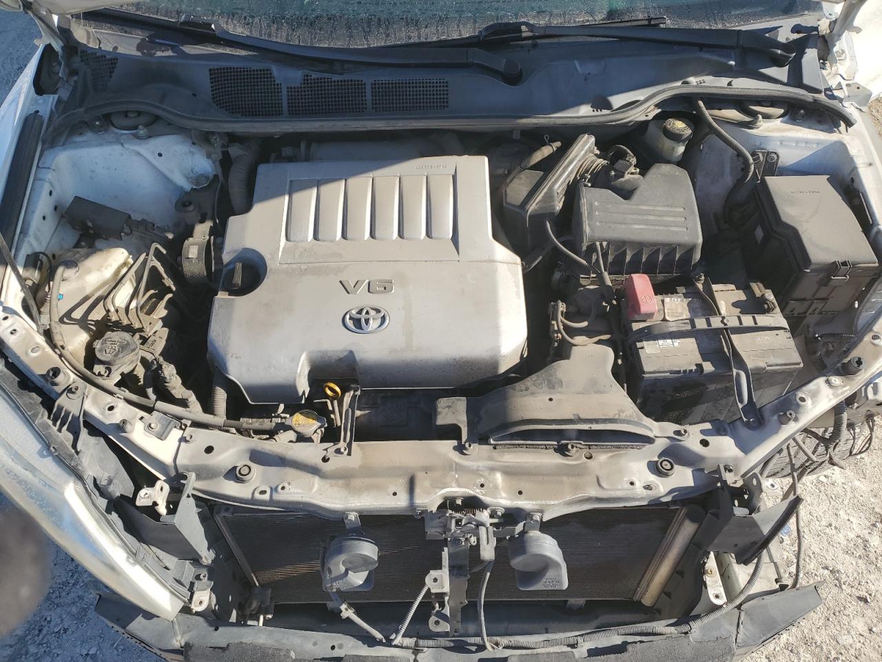 2012 Toyota Venza - Image 13