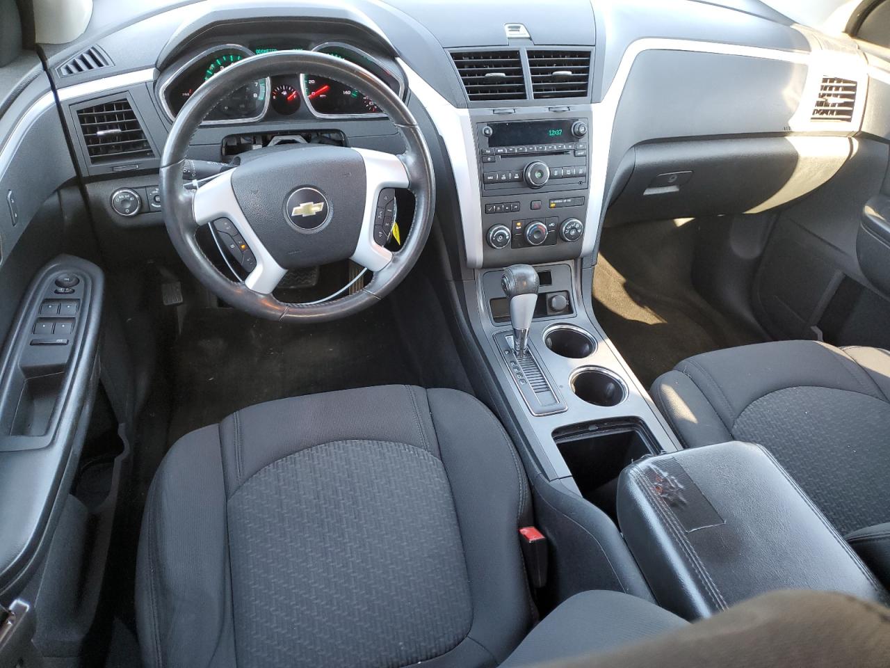 2011 Chevrolet Traverse - Image 8