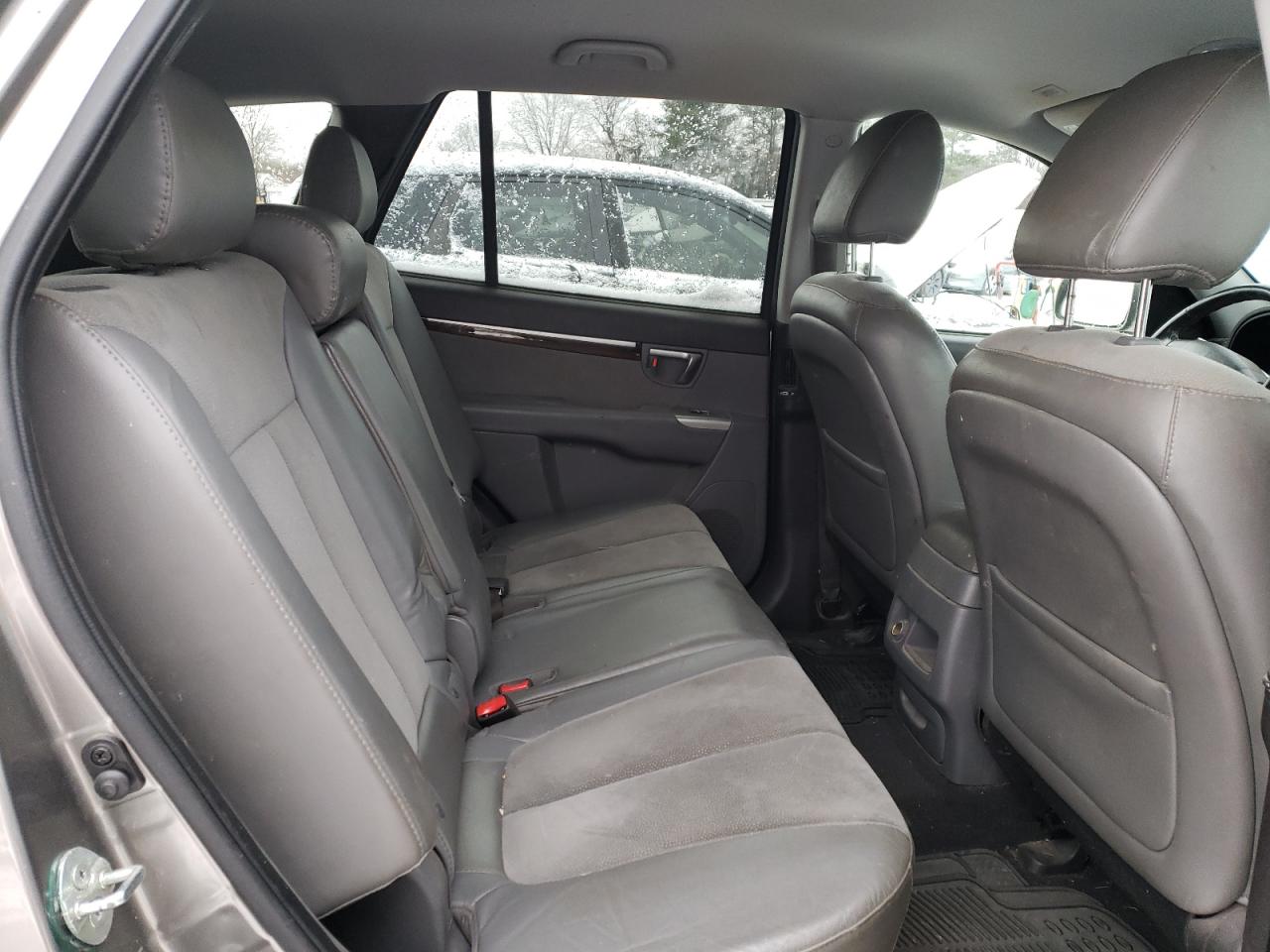 2011 Hyundai Santa Fe - Image 11