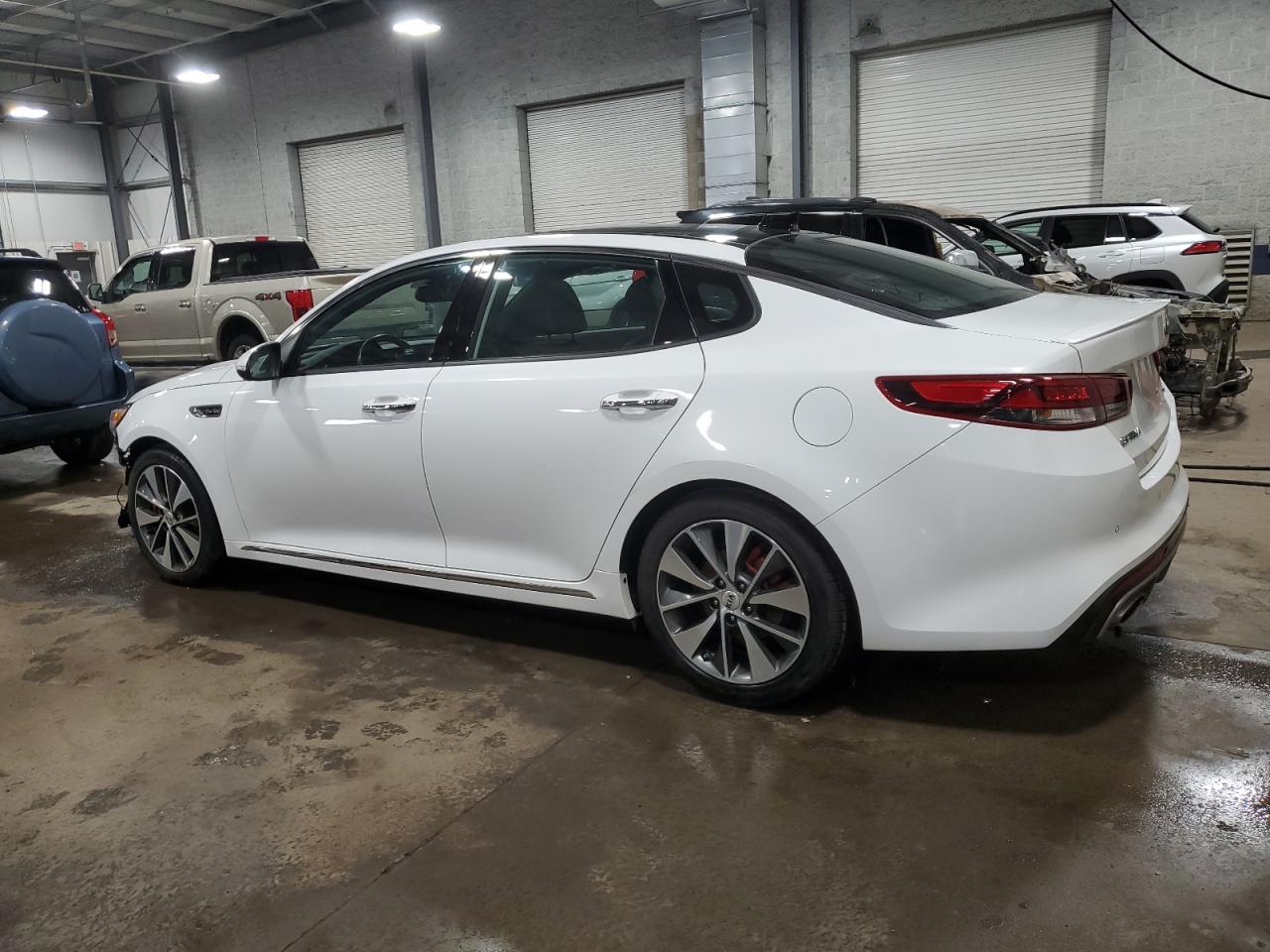 2016 Kia Optima - Image 2