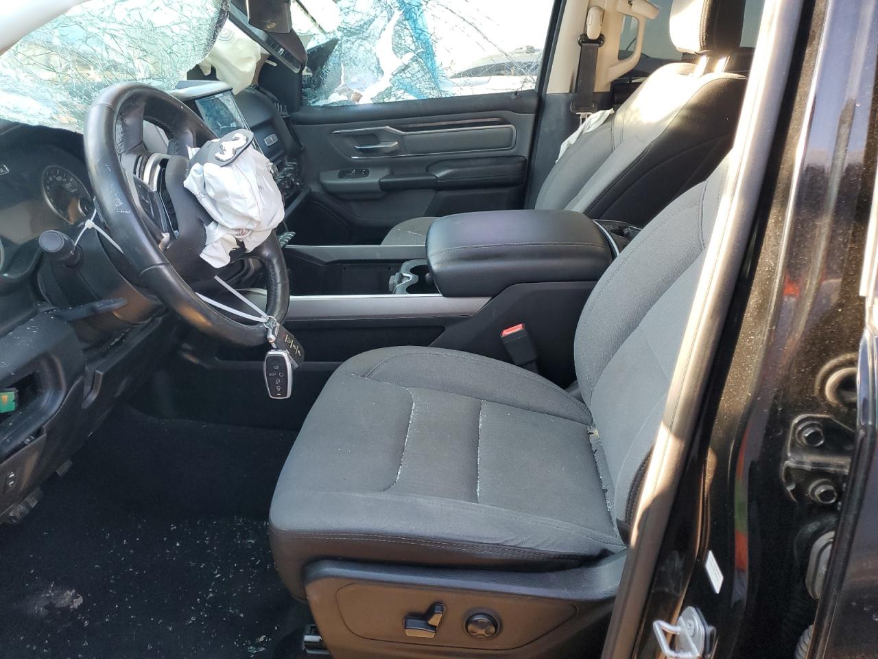 2019 RAM 1500 - Image 7
