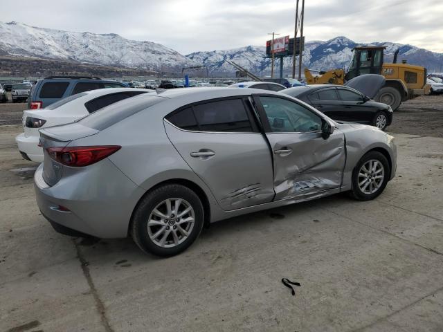  MAZDA 3 2016 Серебристый