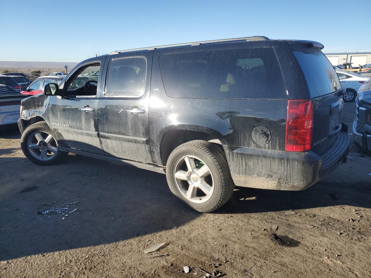 2008 Chevrolet Suburban - Image 2