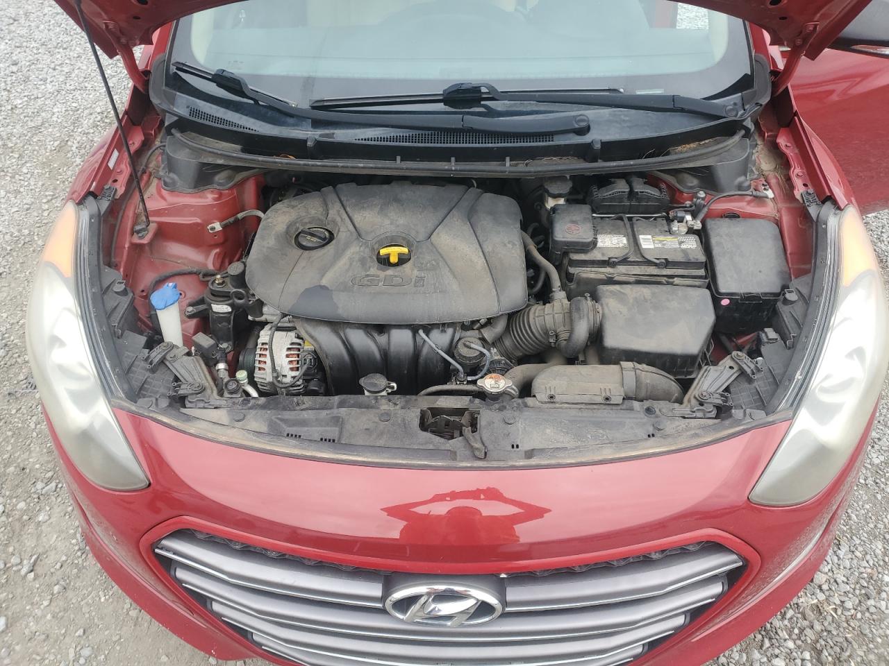 2016 Hyundai Elantra - Image 11