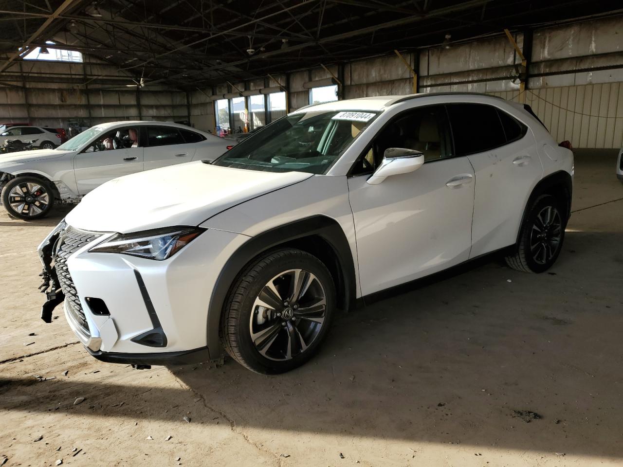 VIN JTHY3JBH6K2002876 2019 LEXUS UX 200 no.1