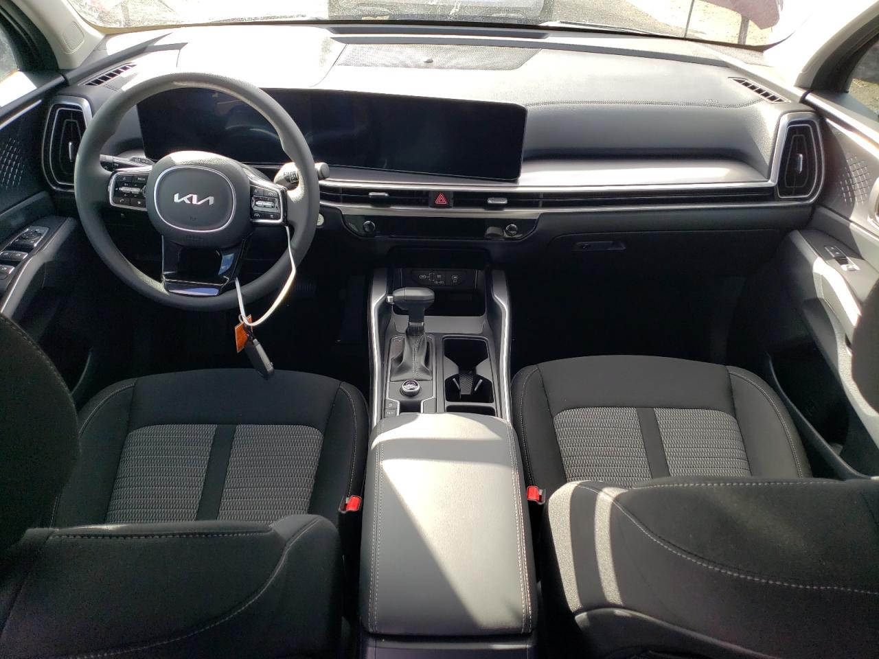 2024 Kia Sorento - Image 8