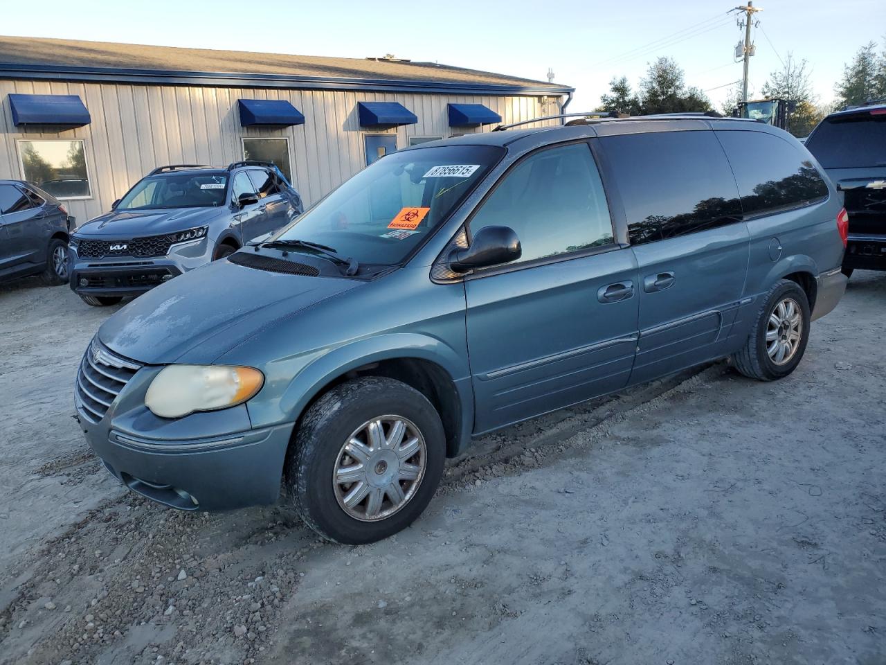 2005 Chrysler Town & Country - Image 1