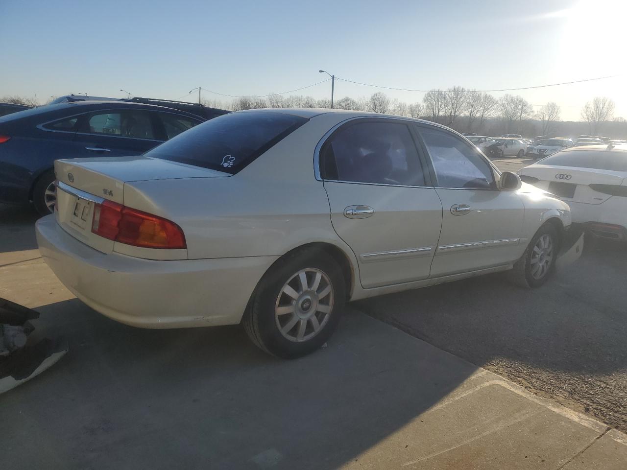 2002 Kia Optima - Image 3