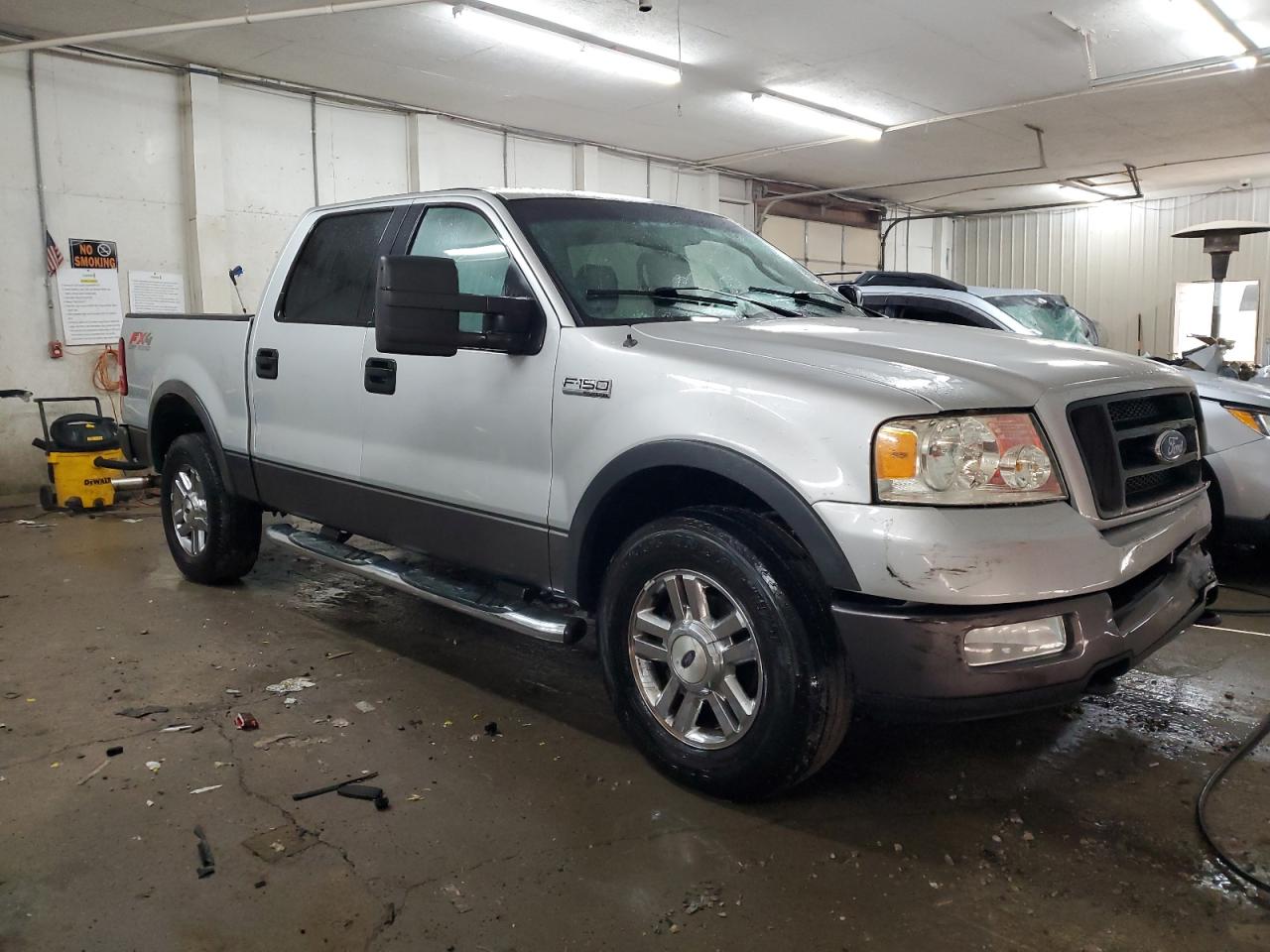 2004 Ford F-150 - Image 4
