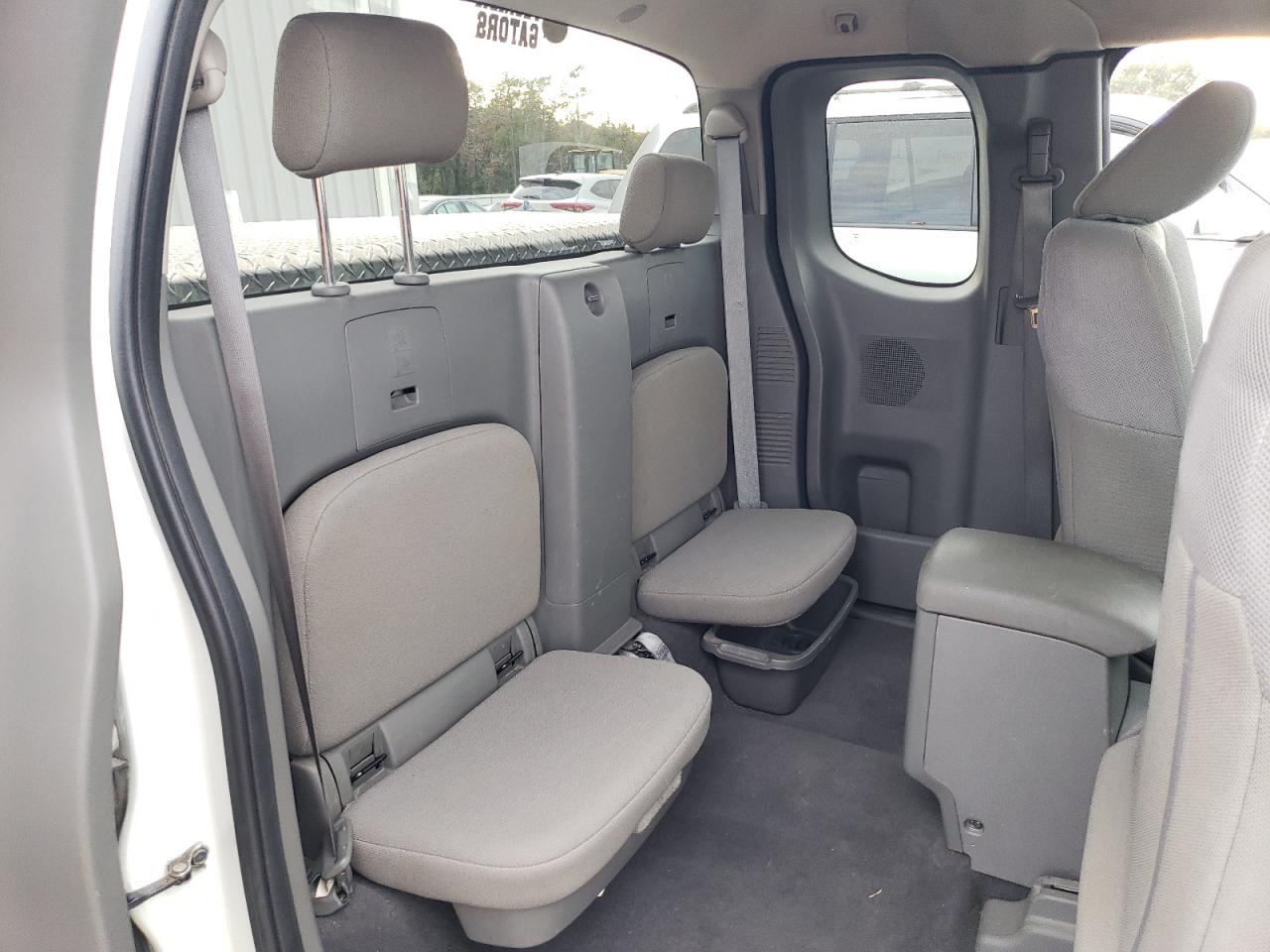 2019 Nissan Navara (Frontier) - Image 10