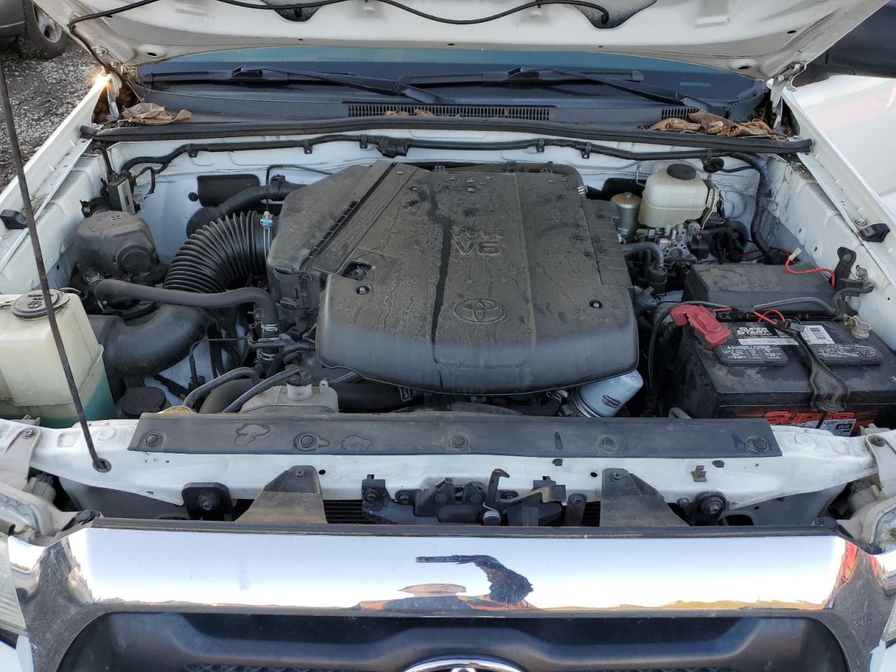 2015 Toyota Tacoma - Image 11