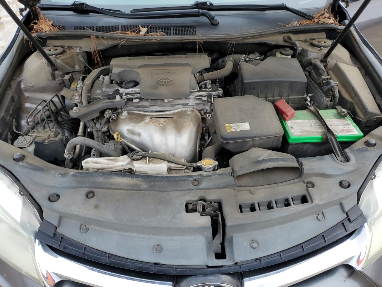 2016 Toyota Camry - Image 11