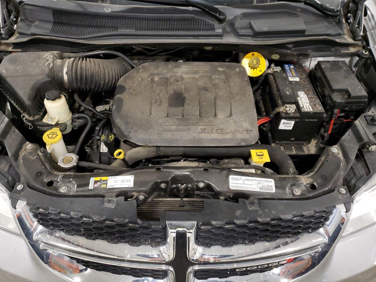 2020 Dodge Caravan - Image 14