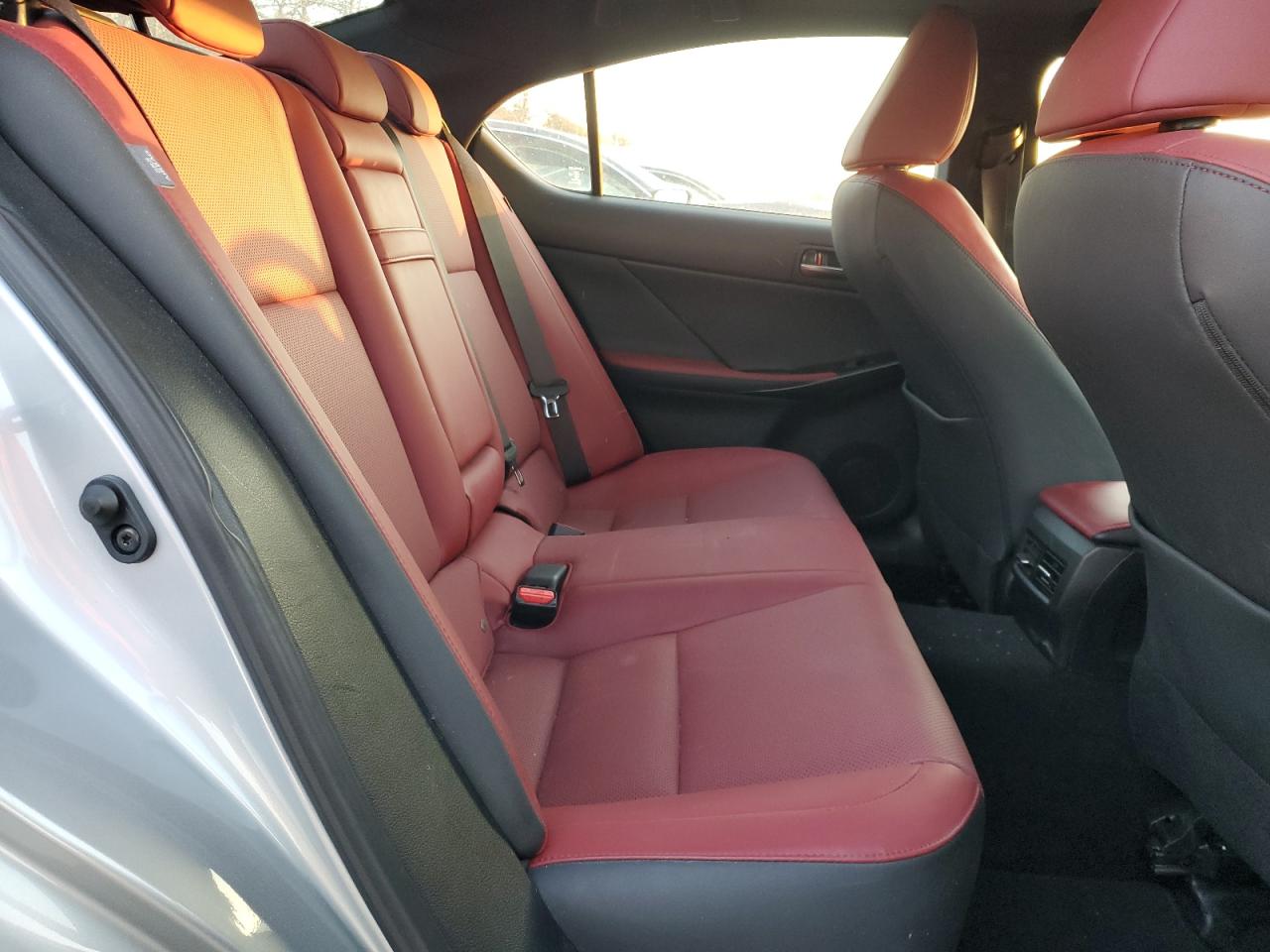 2021 Lexus IS - Image 10
