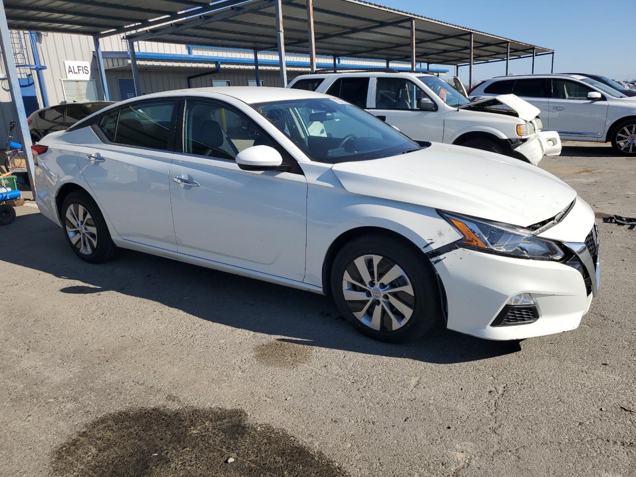 2021 Nissan Altima - Image 4