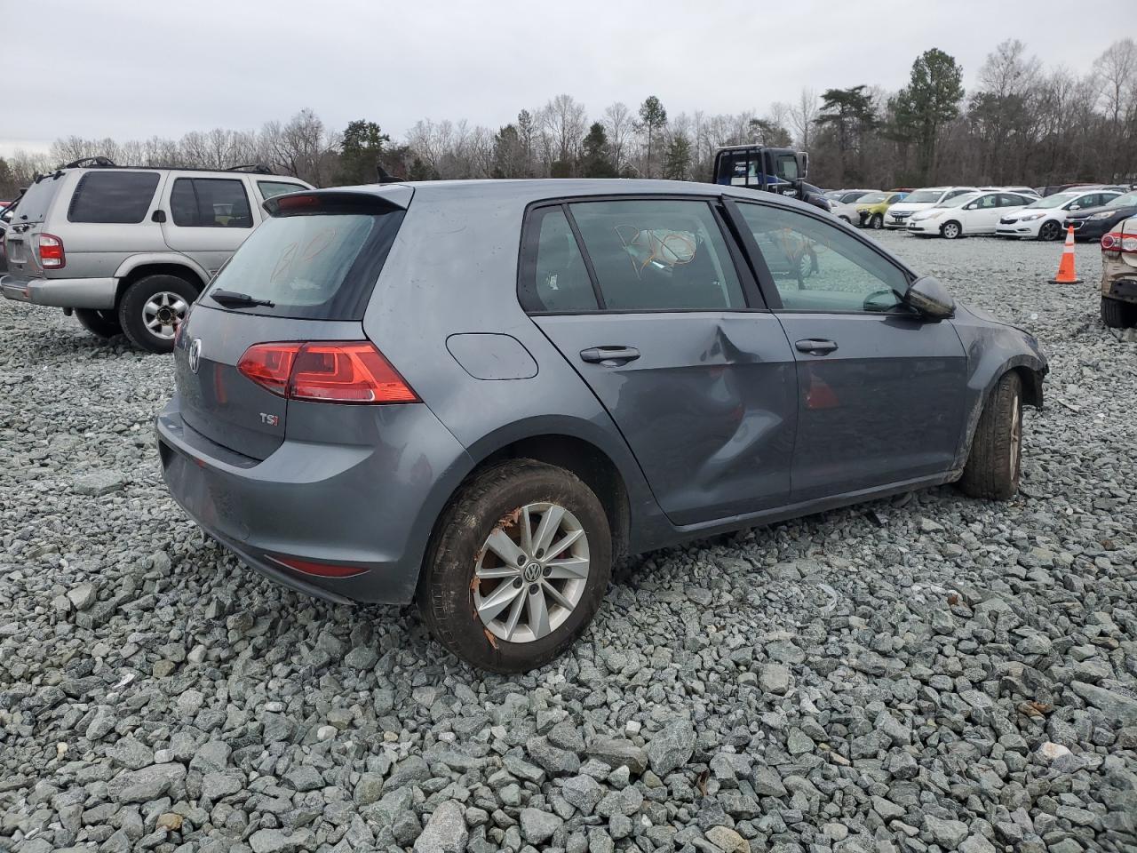 2015 Volkswagen Golf - Image 3