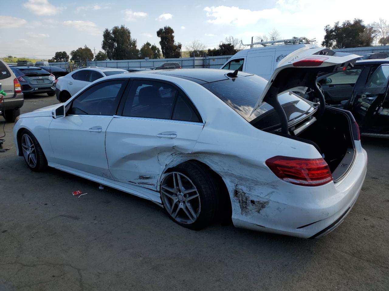 2014 Mercedes-Benz E-klasse - Image 2