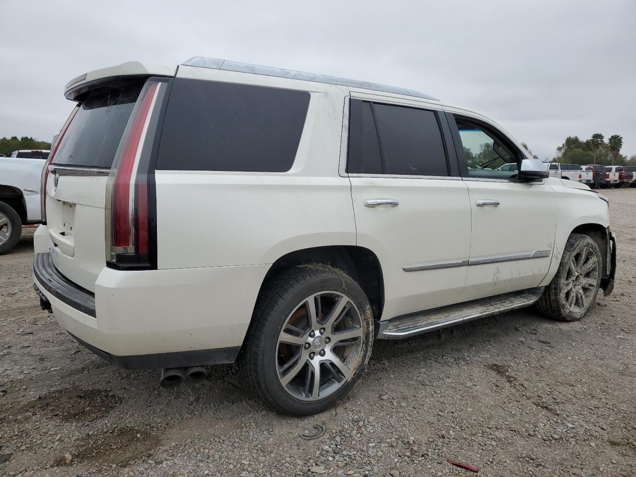 2015 Cadillac Escalade - Image 3