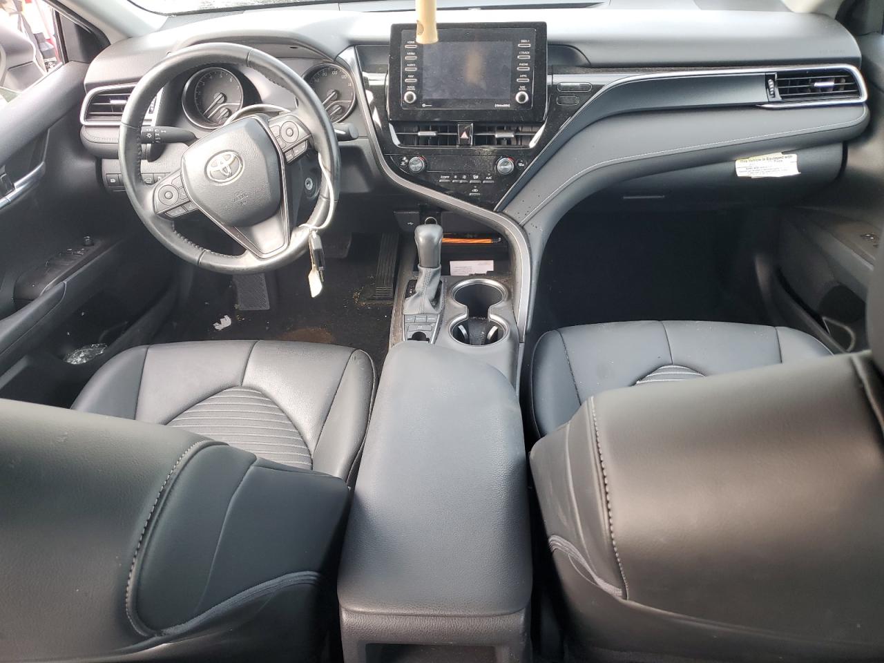 2022 Toyota Camry - Image 8