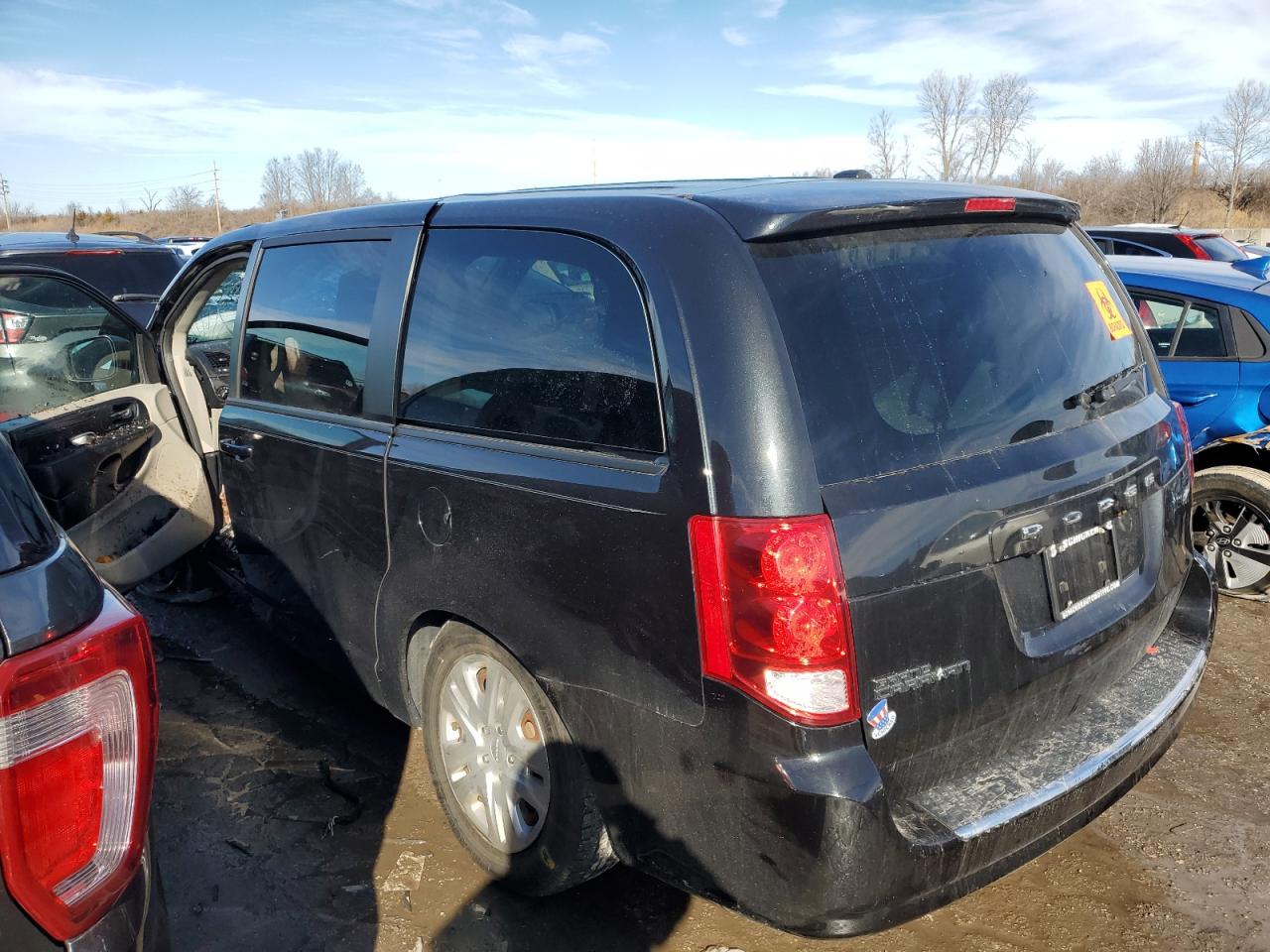 2018 Dodge Caravan - Image 2