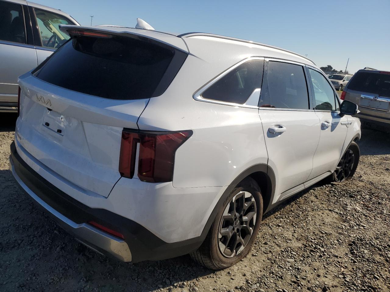 2024 Kia Sorento - Image 3