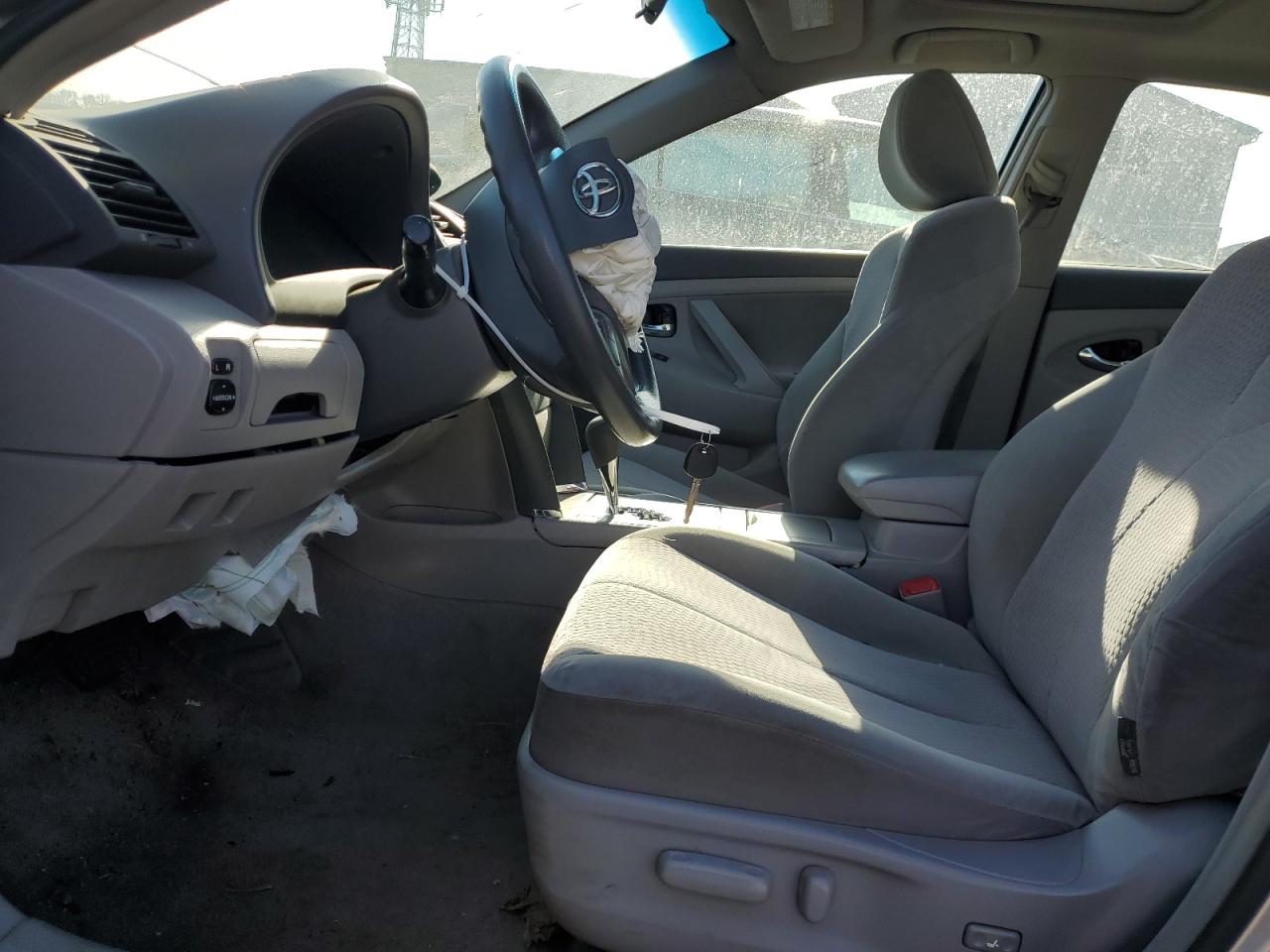 2010 Toyota Camry - Image 7