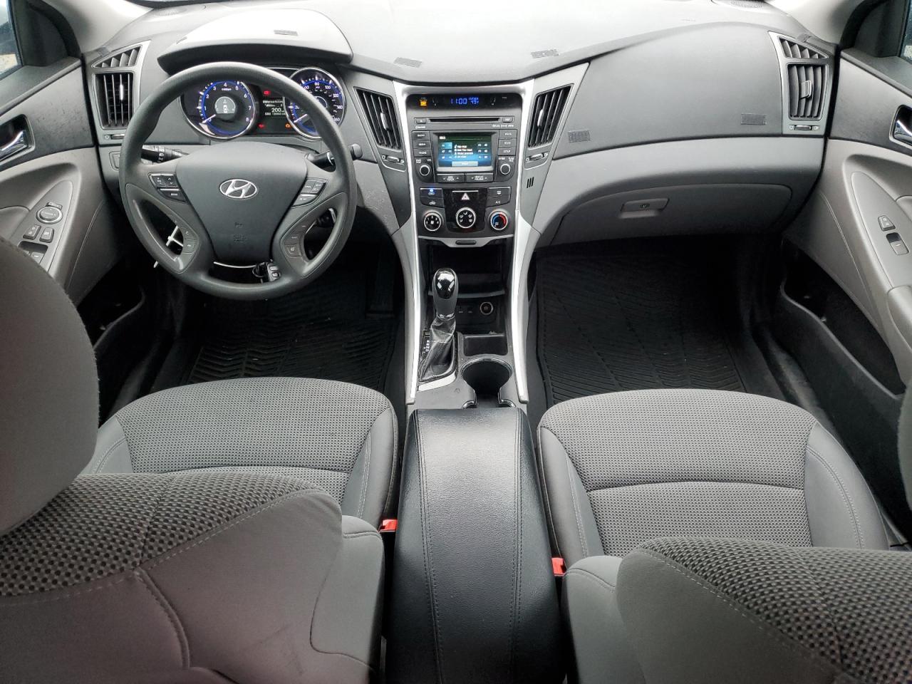 2014 Hyundai Sonata - Image 8
