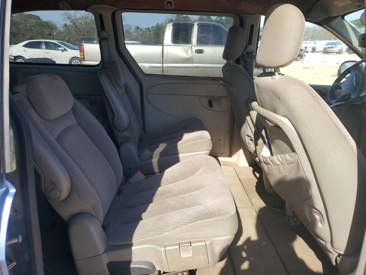 2007 Chrysler Town & Country - Image 11