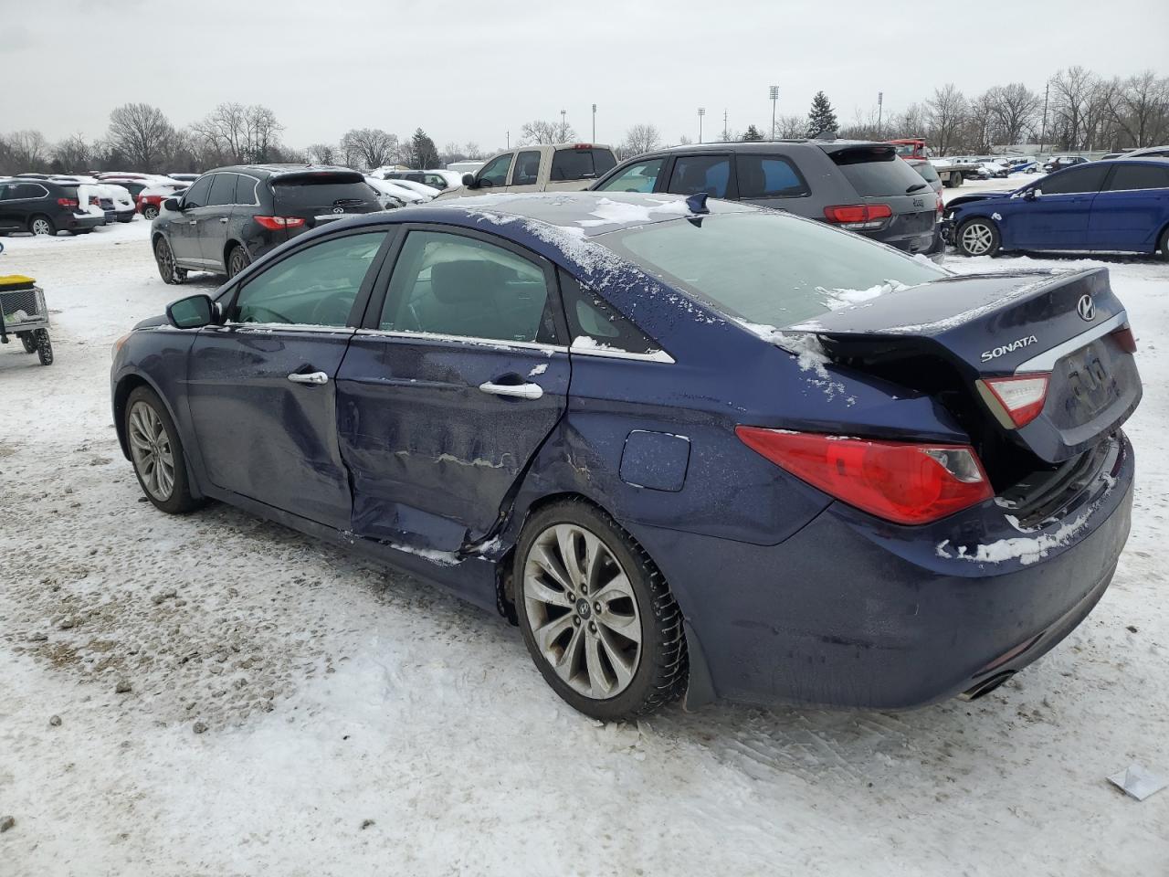 2013 Hyundai Sonata - Image 2