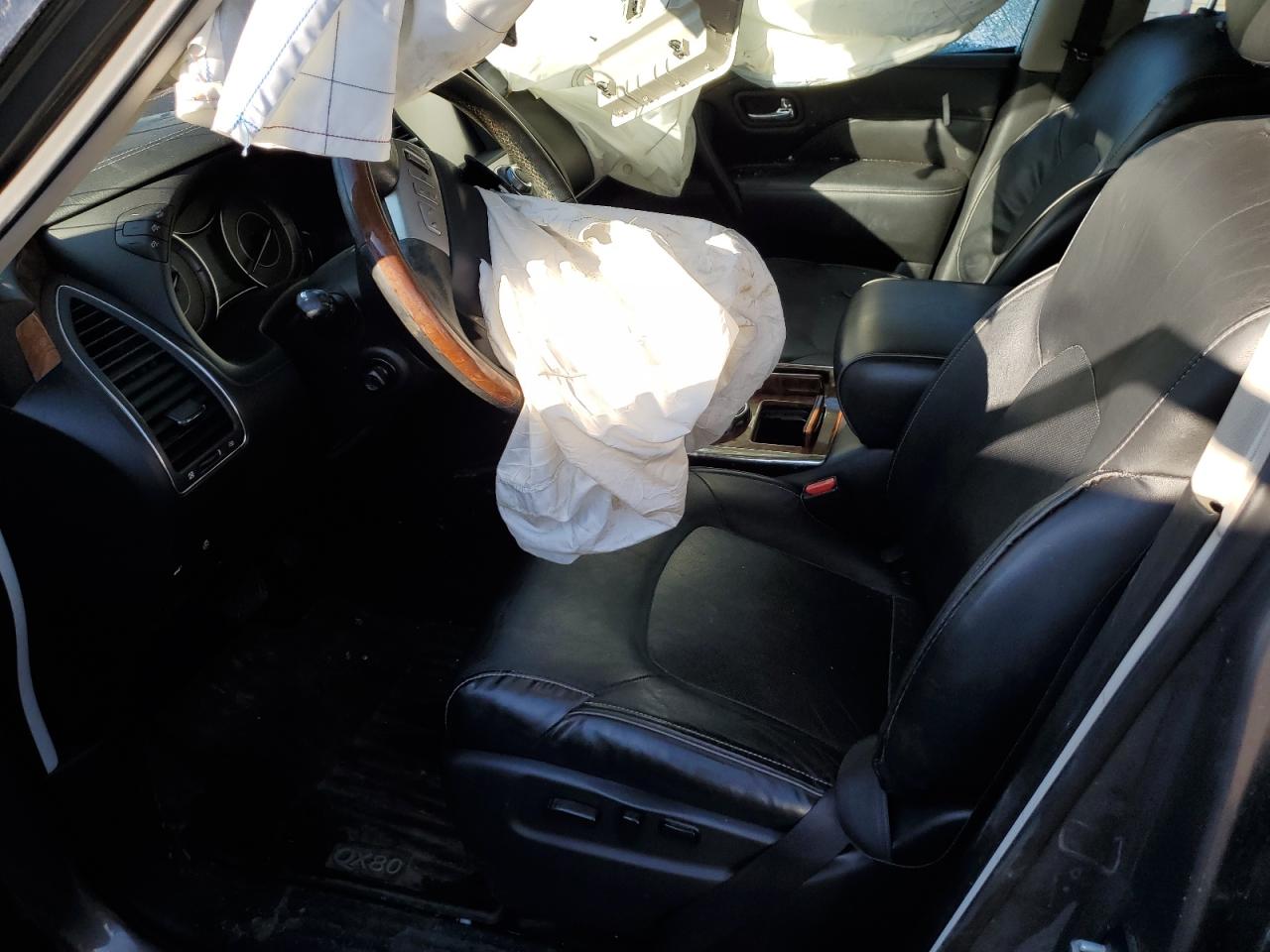 2019 Infiniti QX80 - Image 7