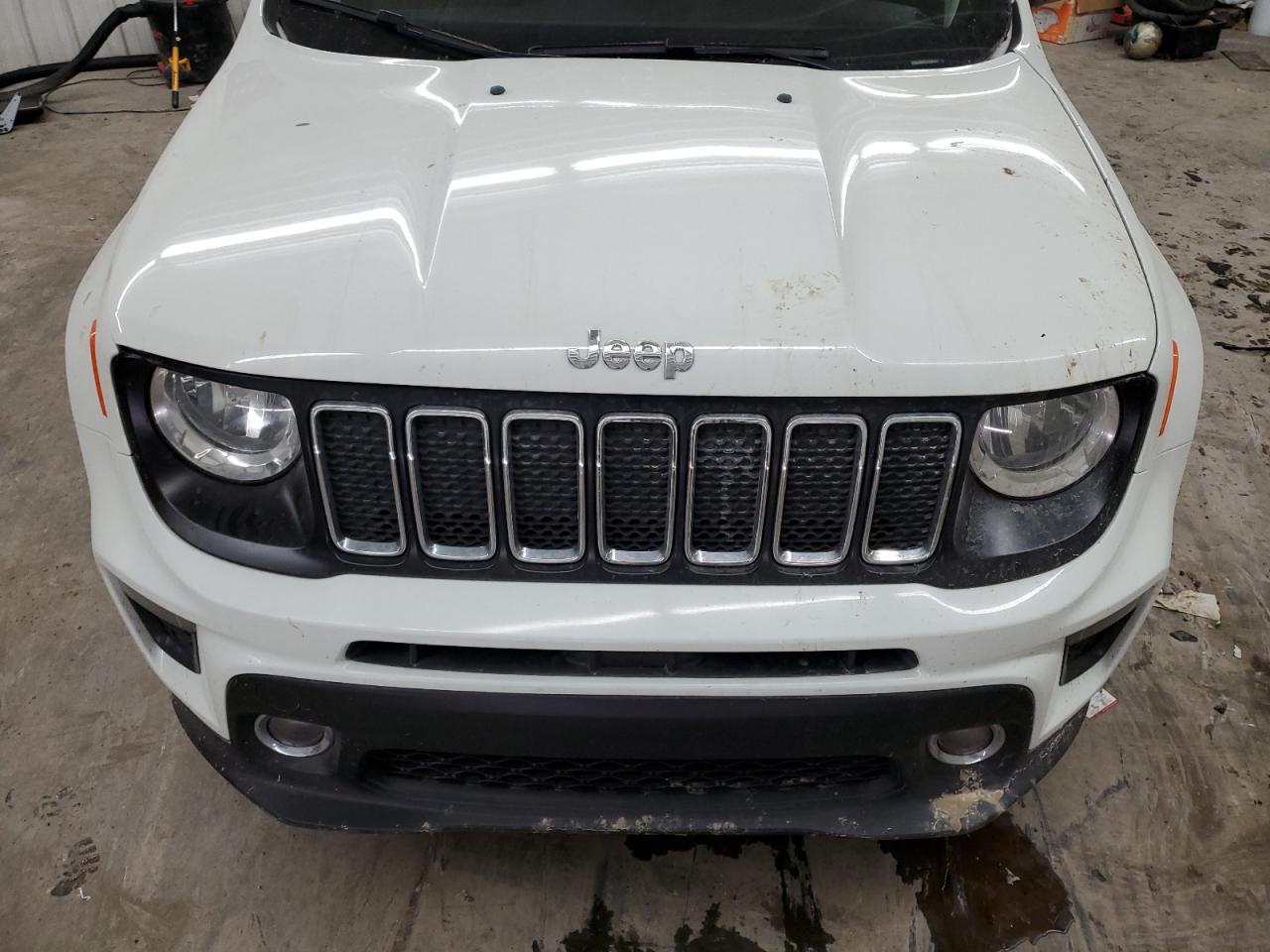 2020 Jeep Renegade - Image 14