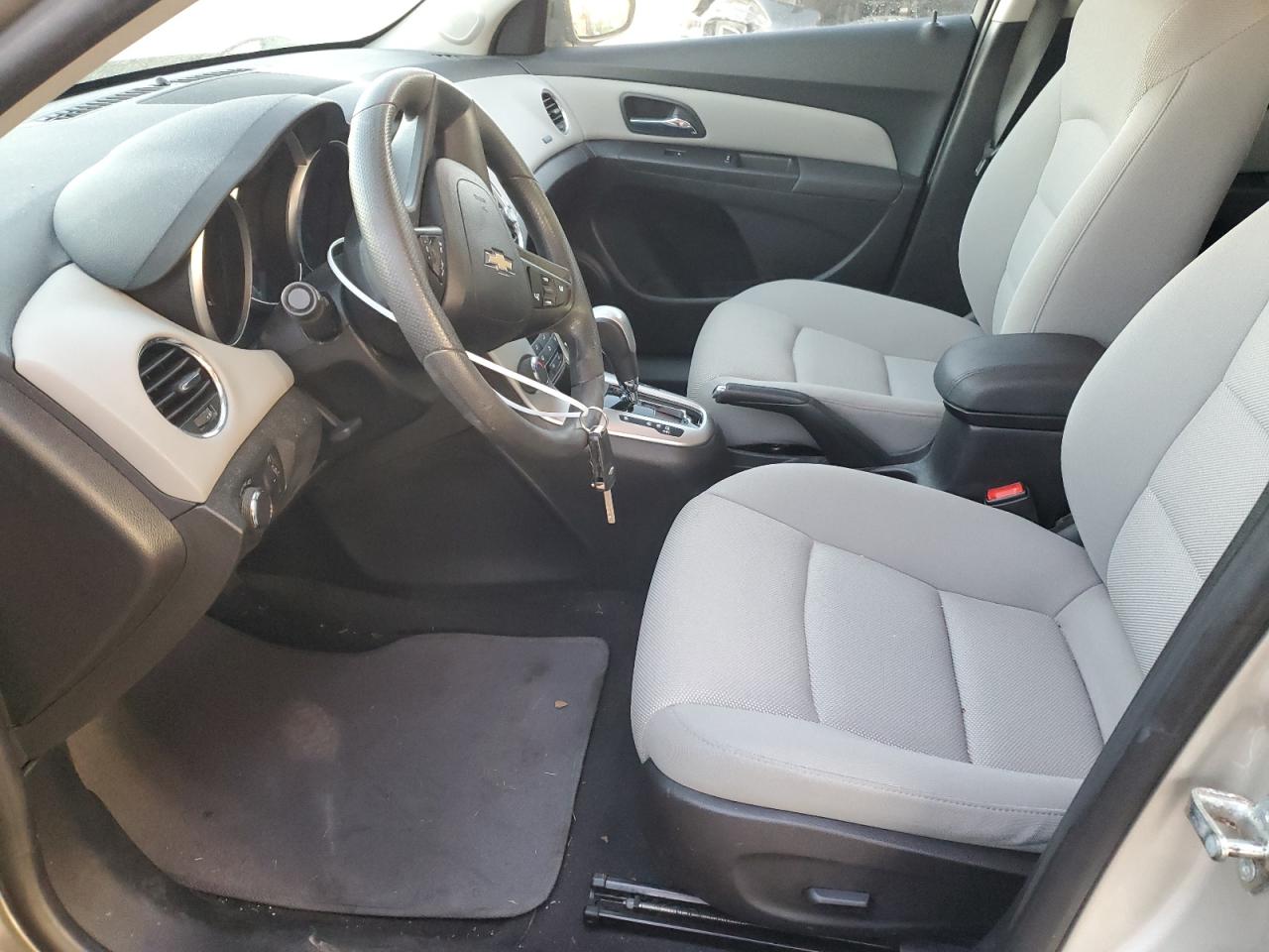 2015 Chevrolet Cruze - Image 7