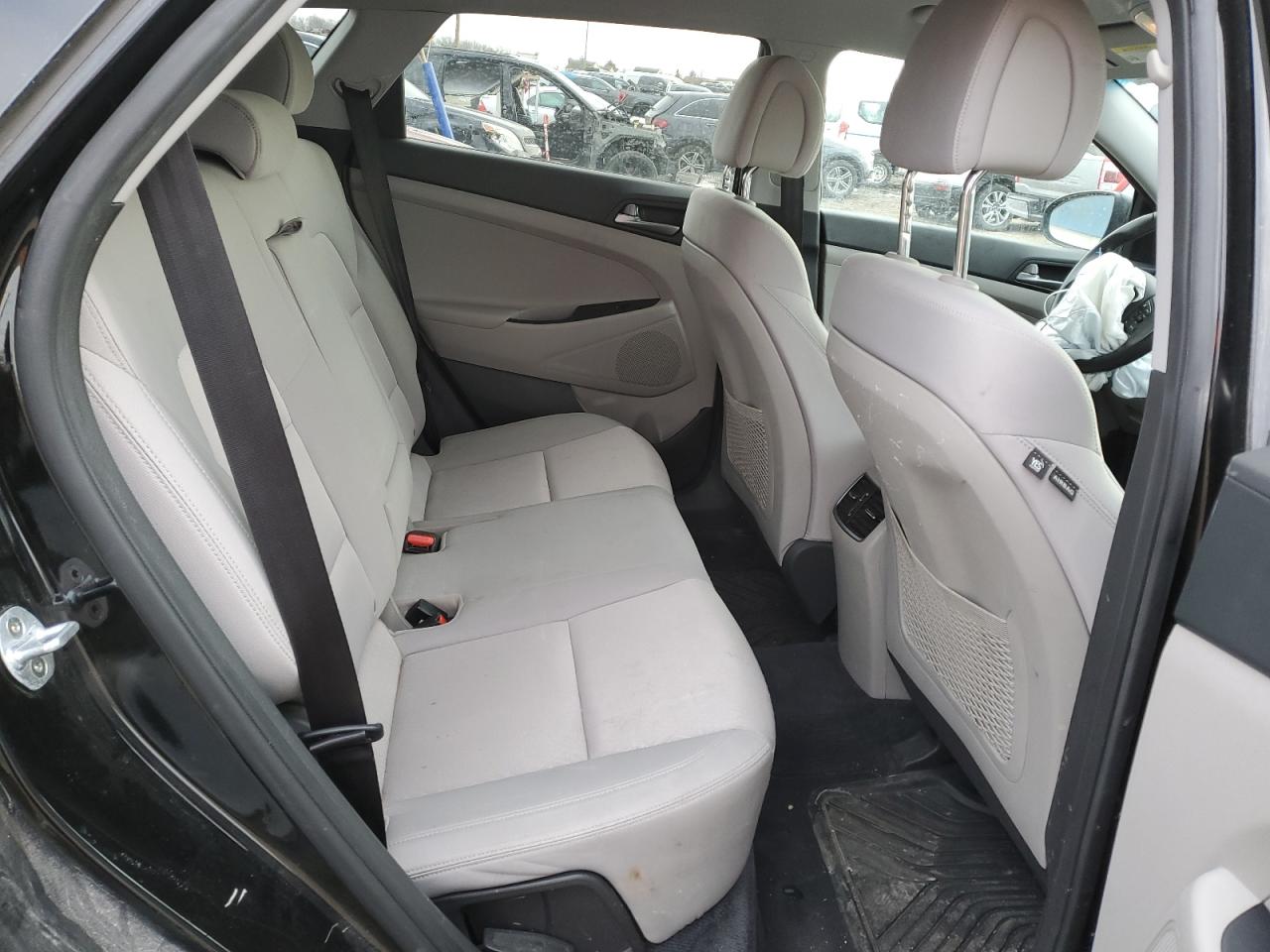2017 Hyundai Tucson - Image 10