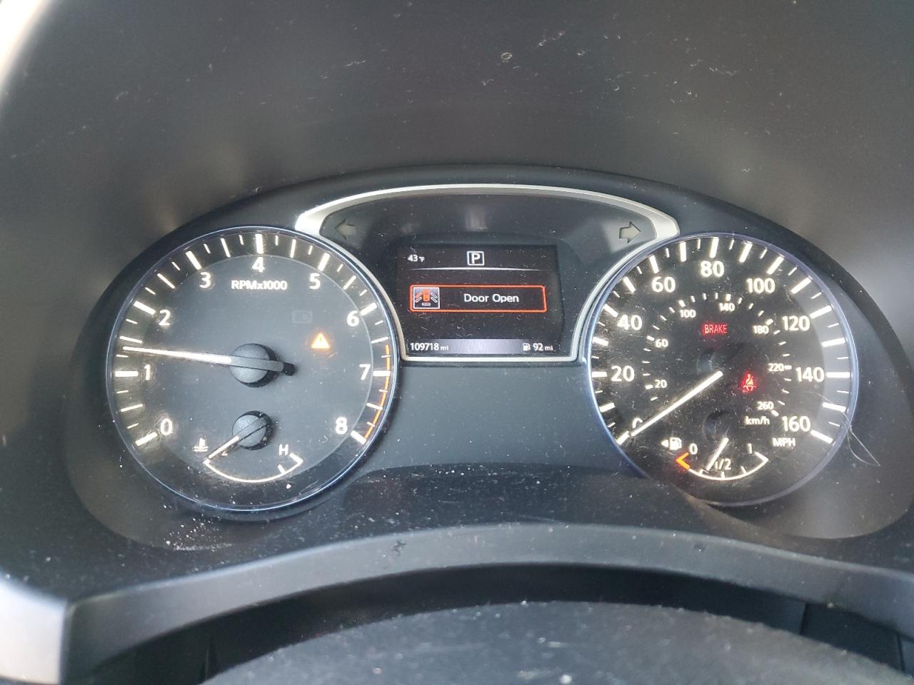 2017 Nissan Altima - Image 9